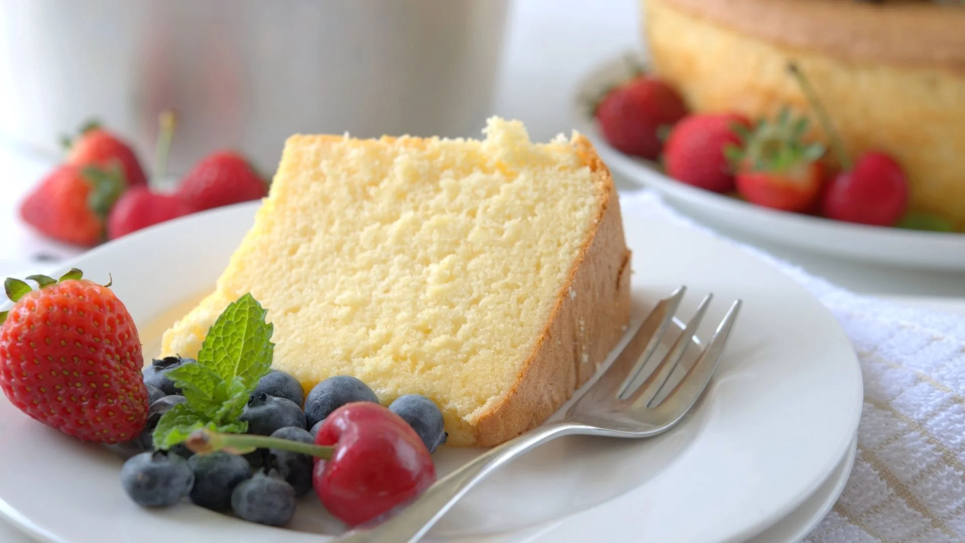 Vanilla Mayonnaise Cake