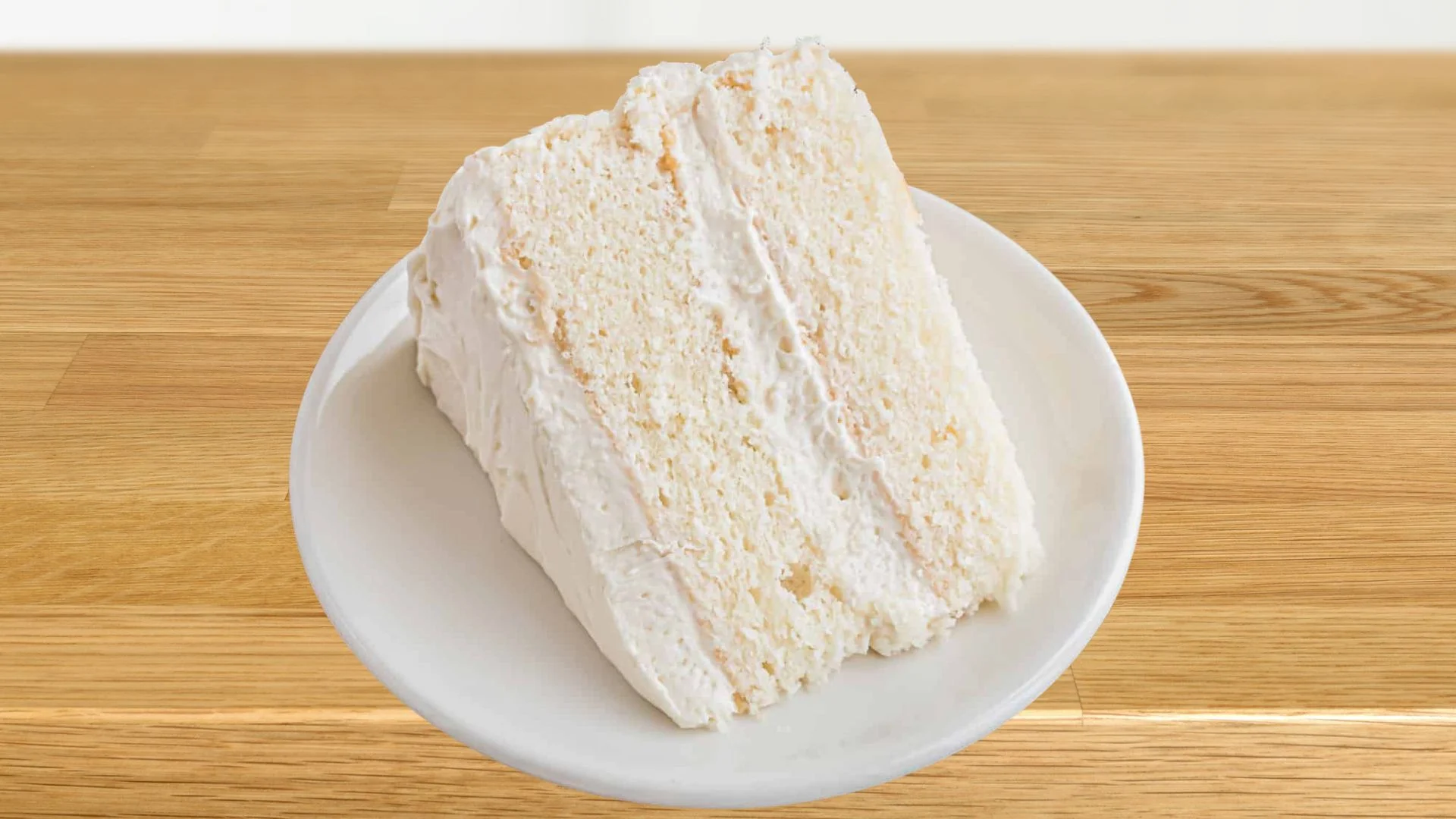Vanilla Cake With Mousse Filling