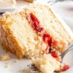 Vanilla Cake With Strawberry Filling