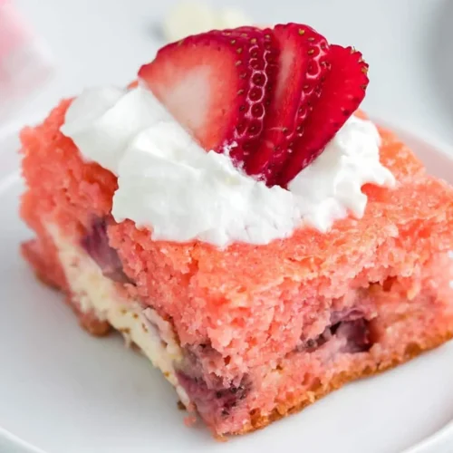Strawberry Earthquake Cake Recipe